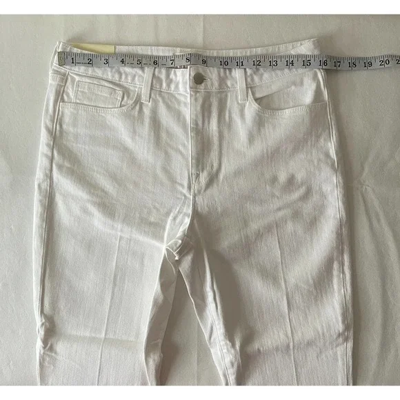 L'AGENCE Nadia High Rise Crop Straight Jean in Blanc Size 31
